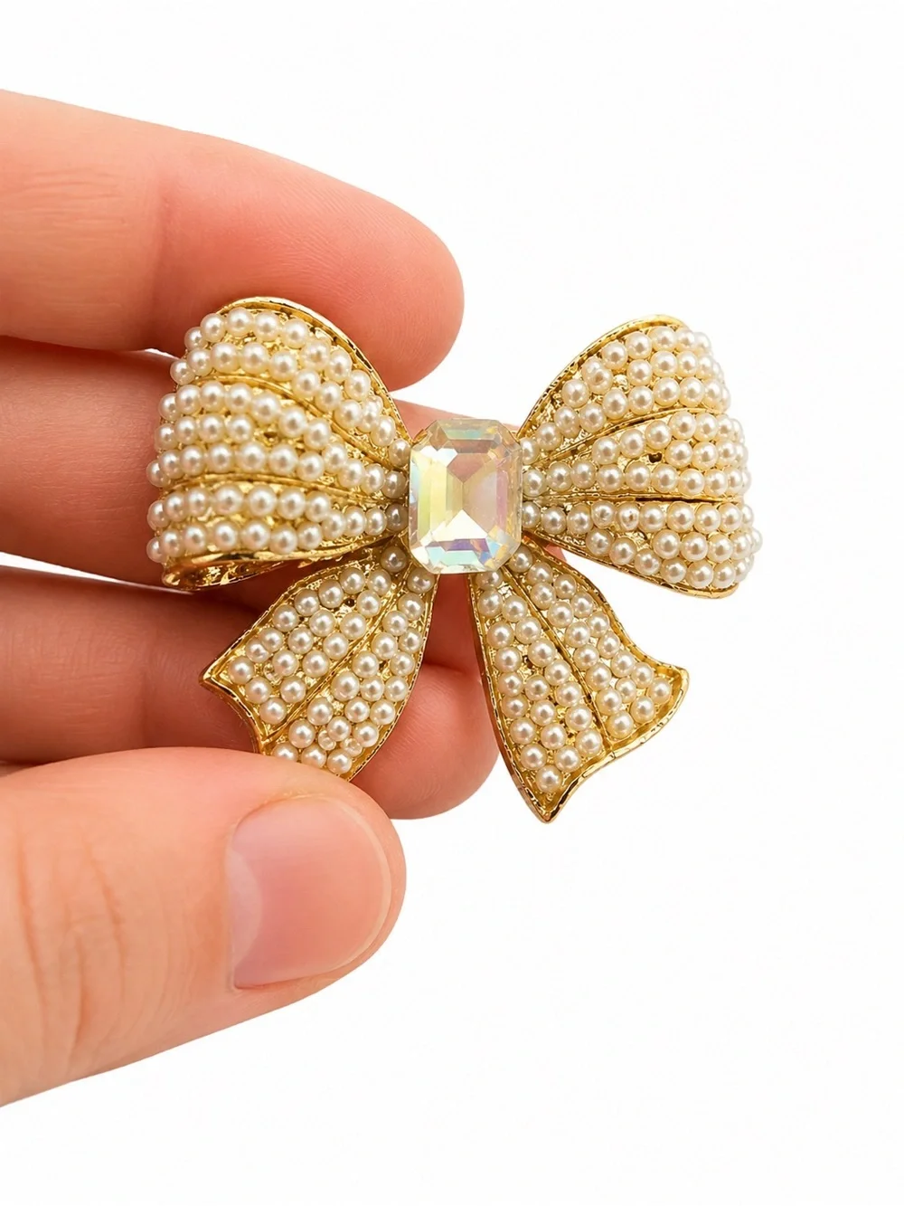 Faux Pearl Bow Brooch‎ Gold Tone Rhinestone Accent Coquette